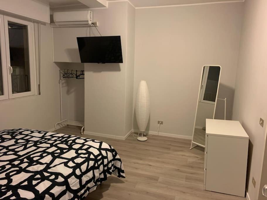 Апартаменти Milano Besana Rent House Екстер'єр фото