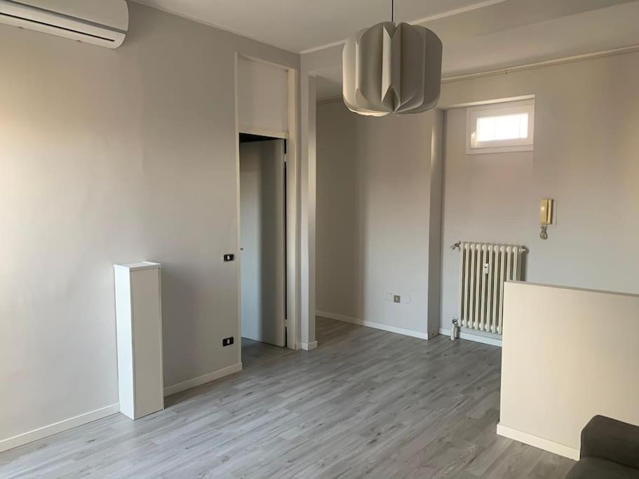 Апартаменти Milano Besana Rent House Екстер'єр фото